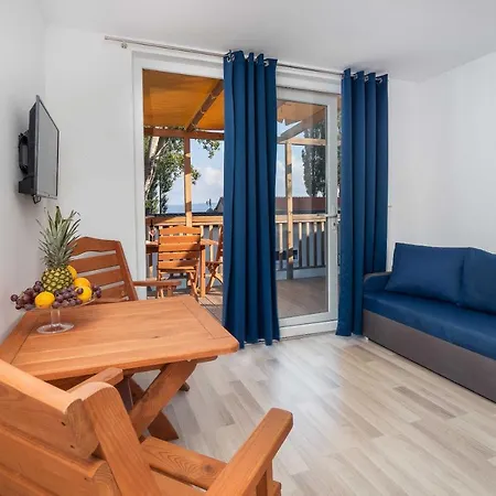 Mediteran Travel Mobile Homes Miran Pirovac Exterior foto