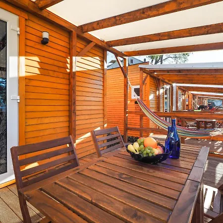 Mediteran Travel Mobile Homes Miran Pirovac Exterior foto