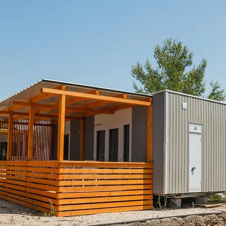 Mediteran Travel Mobile Homes Miran Pirovac Exterior foto