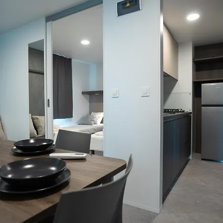 Mediteran Travel Mobile Homes Miran Pirovac Exterior foto