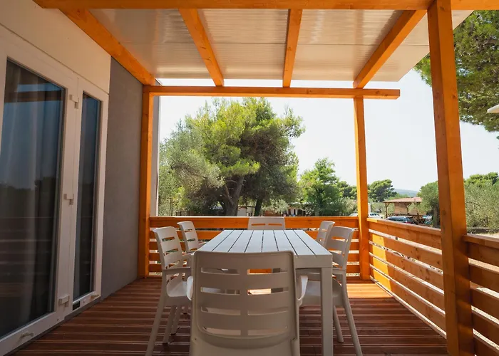 Mediteran Travel Mobile Homes Miran Pirovac