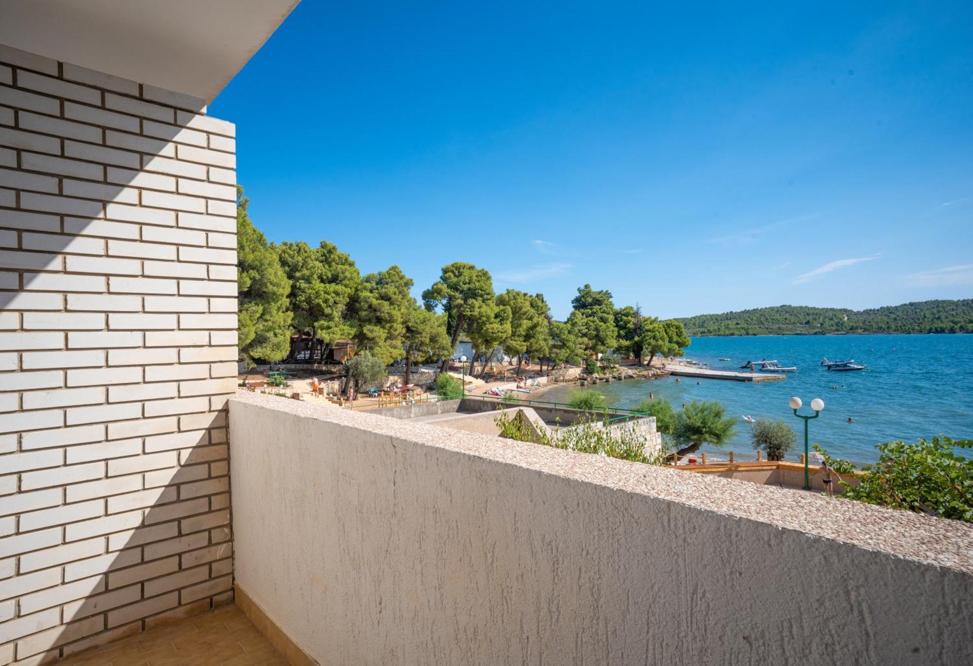 Campsite Mediteran Travel Mobile Homes Miran Pirovac